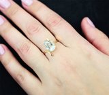 Золотое кольцо с аквамарином высокой чистоты 3,61 карата и бриллиантами