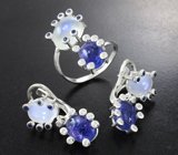 Комплект с насыщенными танзанитами 8,62 карата, лунным камнем, бесцветными топазами и синими сапфирами