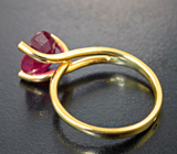 Золотое кольцо с насыщенным алым рубином 3,83 карата и бриллиантами Золото