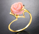 Золотое кольцо с резным кораллом 5,2 карата