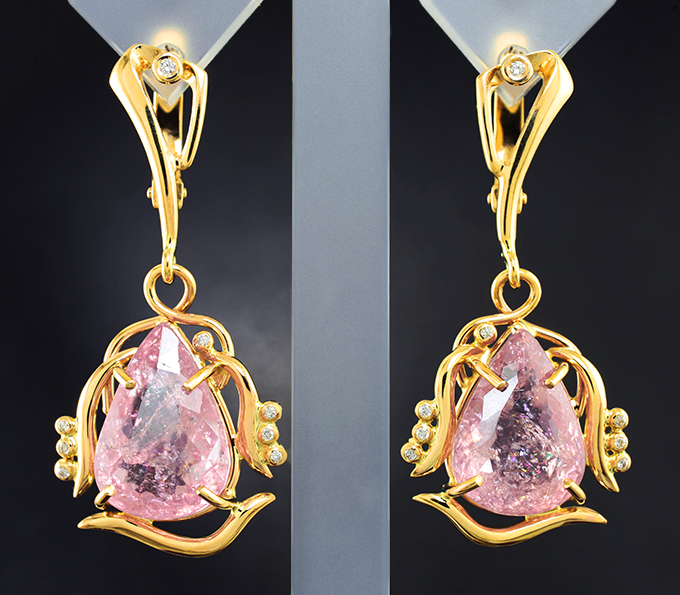 Крупные золотые серьги с редкими розовыми турмалинами 16,71 карата и бриллиантами