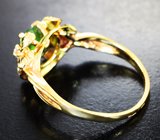 Кольцо с уральским демантоидом 0,99 карата и бриллиантами