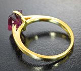 Золотое кольцо с насыщенным рубеллитом турмалином 1,55 карата Золото