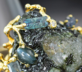 Эксклюзив! Массивное золотое кольцо с уральским фенакитом и александритом в породе 75,83 карата, хризобериллом с эффектом кошачьего глаза, ограненными александритами и бриллиантами Золото