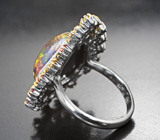 Серебряное кольцо с кристаллическим черным опалом 11,6 карата и разноцветными сапфирами Серебро 925