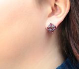 Яркие серебряные пусеты с родолитами и аметистами Серебро 925