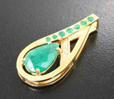 Крупный золотой кулон с насыщенными уральскими изумрудами 2,26 карата и бриллиантами Золото