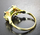 Кольцо с зеленым сфеном высокой дисперсии 3,06 карата Золото