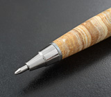 Ручка с разноцветным агатом