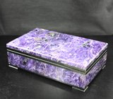Шкатулка для украшений из сибирского чароита и долерита