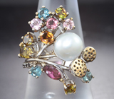 Праздничное серебряное кольцо с жемчужиной, разноцветными турмалинами и черными шпинелями