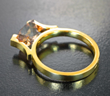 Золотое кольцо с персиковым морганитом высокой чистоты 2,89 карата и бриллиантами Золото