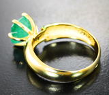 Золотое кольцо с крупным ярким уральским изумрудом 2,26 карата и бриллиантами Золото