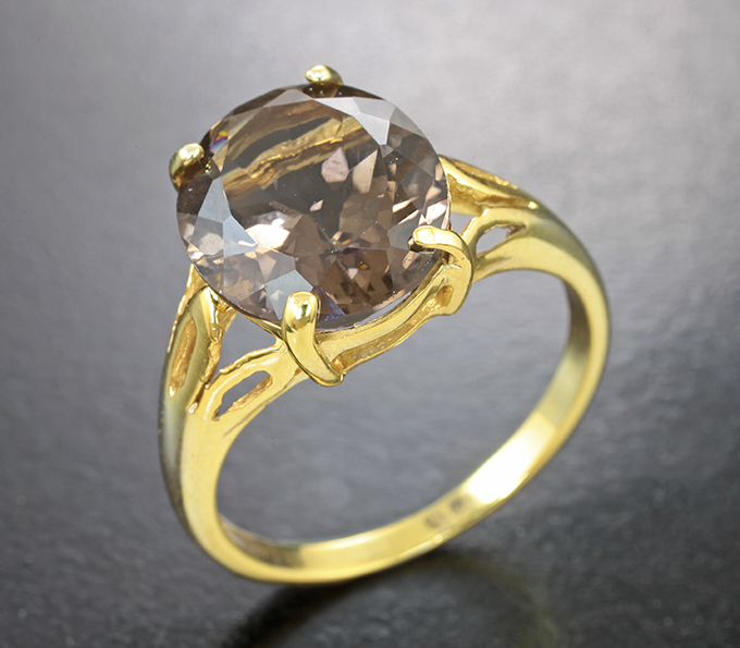 Превосходное серебряное кольцо с дымчатым кварцем