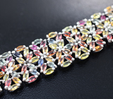 Праздничный широкий серебряный браслет с разноцветными сапфирами