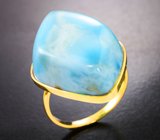 Золотое кольцо с крупным небесно-голубым ларимаром 35,1 карата