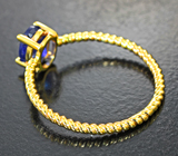 Золотое кольцо с насыщенным танзанитом 0,94 карата Золото