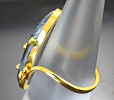 Золотое кольцо с контрастным петерситом 16,17 карата, желтыми и голубыми сапфирами Золото