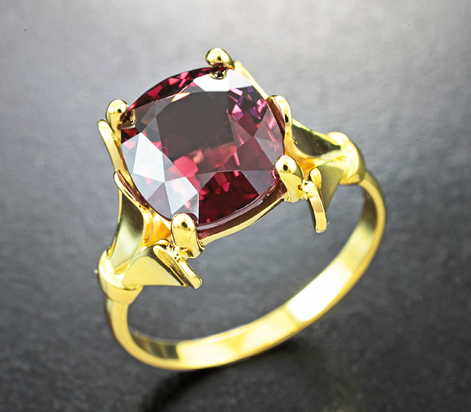 Золотое кольцо с чистейшим ярким рубеллитом турмалином 3,45 карата