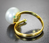 Золотое кольцо с жемчужиной 11,11 карата и уральскими изумрудами Золото