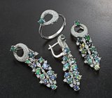 Оригинальный серебряный комплект с кристаллическими черными опалами