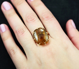 Золотое кольцо с крупным цитрином мадейра лазерной огранки 22,61 карата