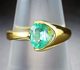 Золотое кольцо с ярким «неоновым» уральским изумрудом высокой чистоты 0,67 карата