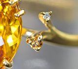 Золотое кольцо с медовым гелиодором 3,99 карата, желтыми сапфирами и бриллиантами Золото