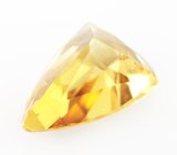 Золотистый циркон высокой чистоты 3,74 карата