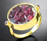 Кольцо с кристаллами рубиновой шпинели 3,3 карата и красными сапфирами Золото