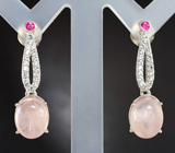 Элегантные серебряные серьги с розовым кварцем, рубинами и бесцветными топазами