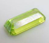 Желтовато-зеленый сфен 3,71 карата