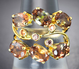 Золотое кольцо с яркими контрастными андалузитами 4,8 карата и оранжевыми сапфирами
