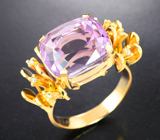 Крупное золотое кольцо с ярко-неоновым кунцитом 11,73 карата и бриллиантами