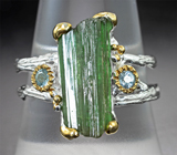 Серебряное кольцо с кристаллом зеленого турмалина и голубыми топазами Серебро 925