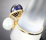 Золотое кольцо «Инь-Ян» с жемчугом 12,63 карата, синими сапфирами и цирконами Золото