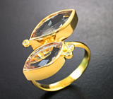 Золотое кольцо с персиковыми морганитами редкой огранки 5,12 карата и лейкосапфирами Золото