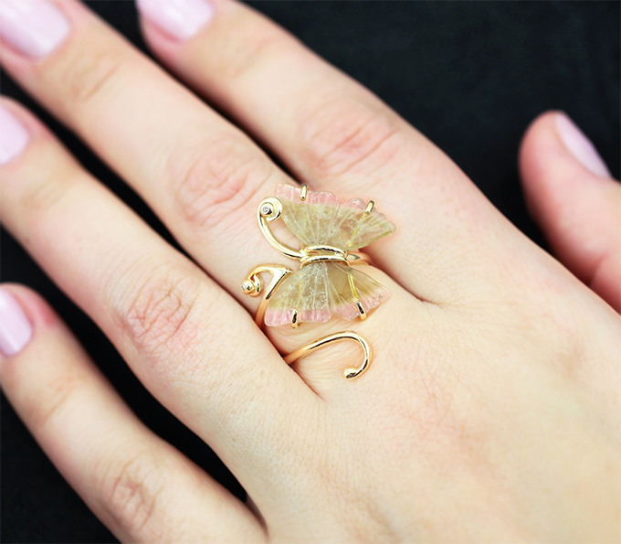 Золотое кольцо с резными арбузными турмалинами 4,81 карата и бриллиантами