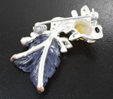 Серебряная брошь с резным танзанитом, кристаллическим эфиопским опалом и самоцветами Серебро 925