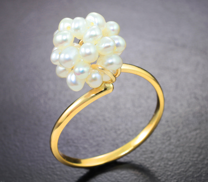 Золотое кольцо с жемчугом 4,69 карата
