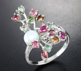 Праздничное серебряное кольцо с жемчугом, разноцветными турмалинами и черными шпинилями