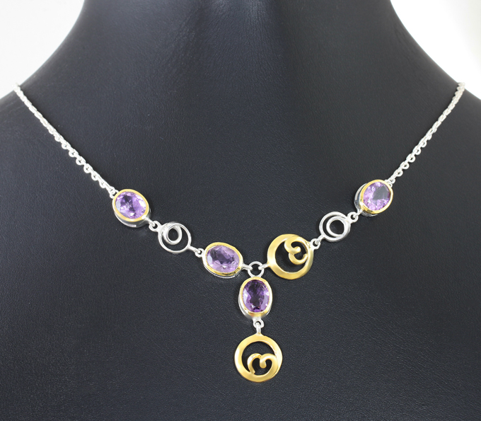 Серебряное колье с аметистами 5,11 карата