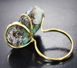 Золотое кольцо с кристаллом уральского изумруда в породе 30,02 карата и ограненными изумрудами Золото