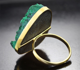 Крупное золотое кольцо с редким плисовым малахитом на долерите 43,77 карата Золото
