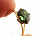 Золотое кольцо с на редкость насыщенным зеленым турмалином 3,42 карата