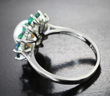 Превосходное серебряное кольцо с крупной жемчужиной и кристаллическими черными опалами