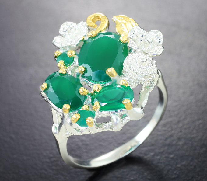 Серебряное кольцо с хризопразом