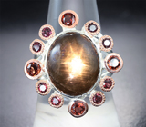 Серебряное кольцо cо звездчатым сапфиром 12,31 карата и гранатами Серебро 925