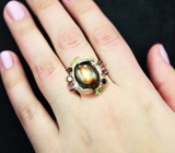 Серебряное кольцо cо звездчатым сапфиром 11,11 карата, перидотами и родолитами Серебро 925