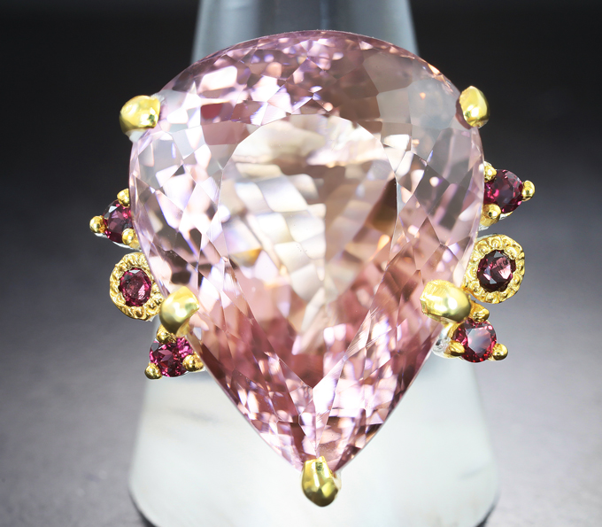 Серебряное кольцо с аметрином 35,42 карата и родолитами